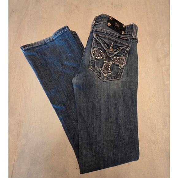Miss Me Women's Boot Denim Jeans Cross Embellished Y2K Grunge SZ 29 Flap Pockets - Picture 1 of 10
